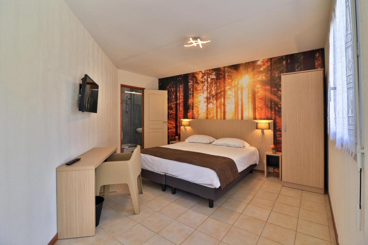 Les Arbousiers Village Hotel Provencal La Roquebrussanne Dış mekan fotoğraf