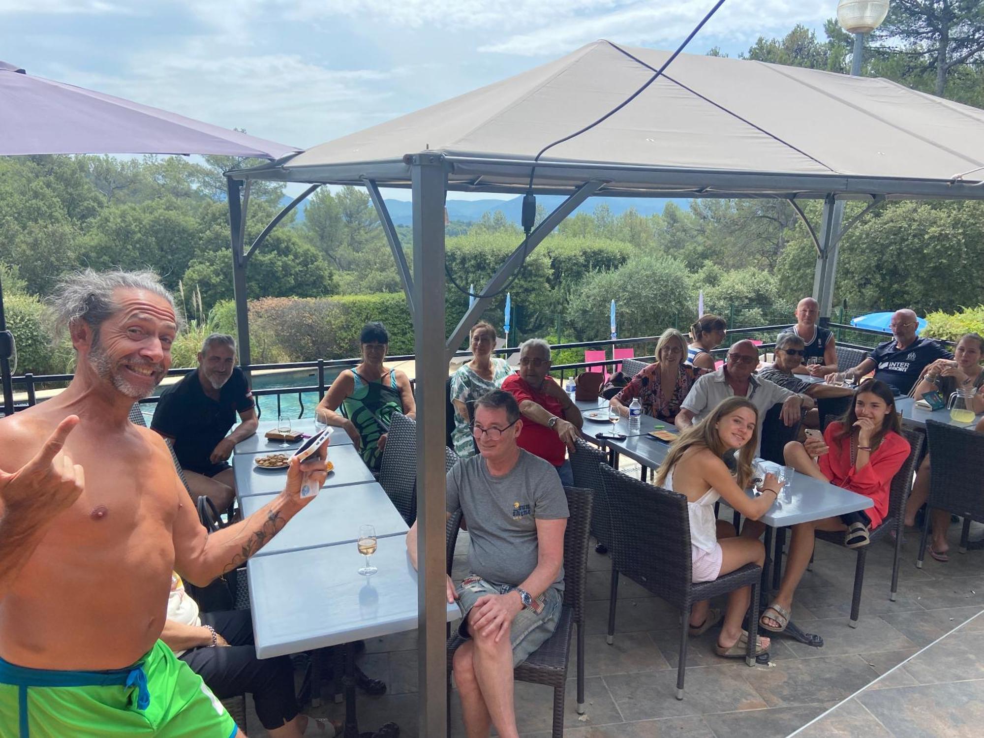 Les Arbousiers Village Hotel Provencal La Roquebrussanne Dış mekan fotoğraf